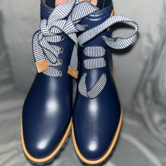 Bernardo Zina Rain boots size 7M navy EUC - Picture 4 of 10